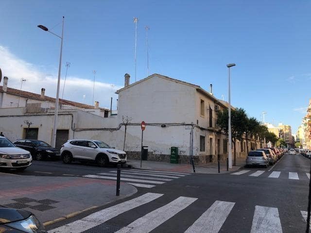 3 slaapkamer Rijtjeshuis te koop in Elche / Elx - € 160.000 (Ref: 9509163)