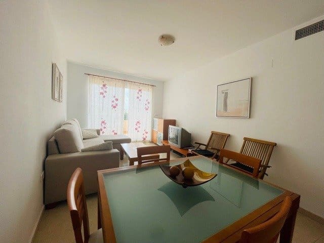 2 makuuhuone Asunto myytävänä paikassa Monforte del Cid mukana uima-altaan 
autotalli - 210 000 € (Ref: 9527854)