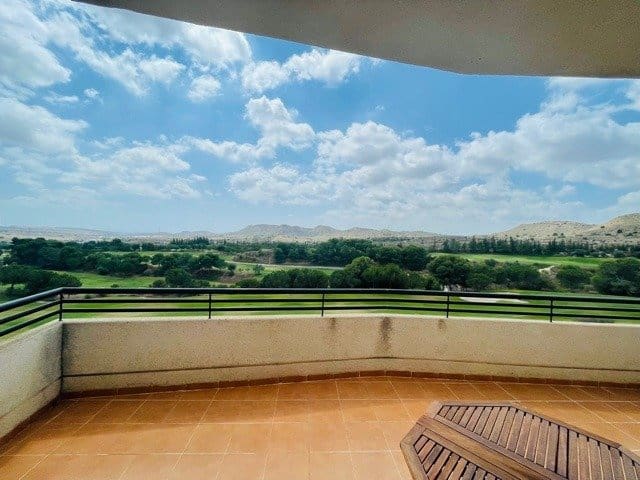 2 makuuhuone Asunto myytävänä paikassa Monforte del Cid mukana uima-altaan 
autotalli - 210 000 € (Ref: 9527854)