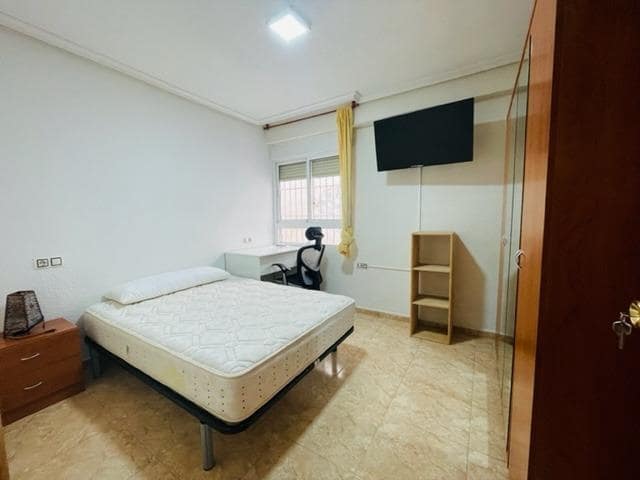 4 sypialnia Mieszkanie na sprzedaż w Elche / Elx - 150 000 € (Ref: 9527855)