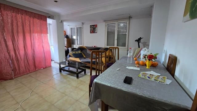 Piso de 3 habitaciones en Elche / Elx en venta - 116.000 € (Ref: 9536813)