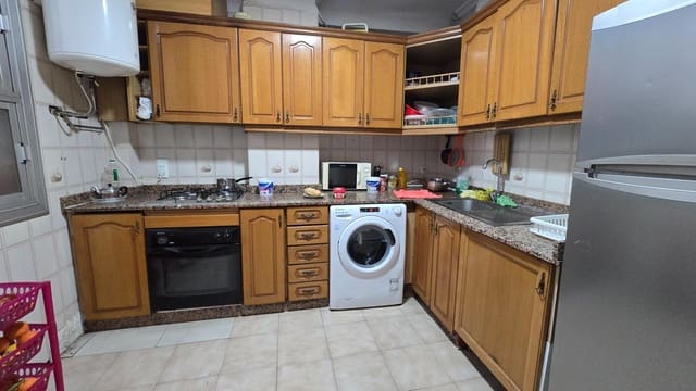 Piso de 3 habitaciones en Elche / Elx en venta - 116.000 € (Ref: 9536813)