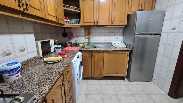 Piso de 3 habitaciones en Elche / Elx en venta - 116.000 € (Ref: 9536813)