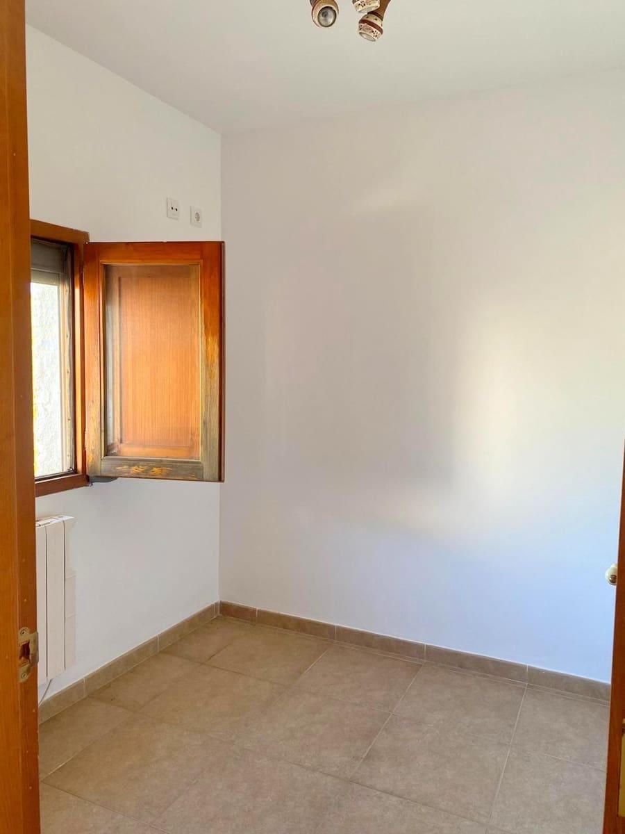 3 camera da letto Appartamento in vendita in Navalon - 69.900 € (Rif: 10067832)