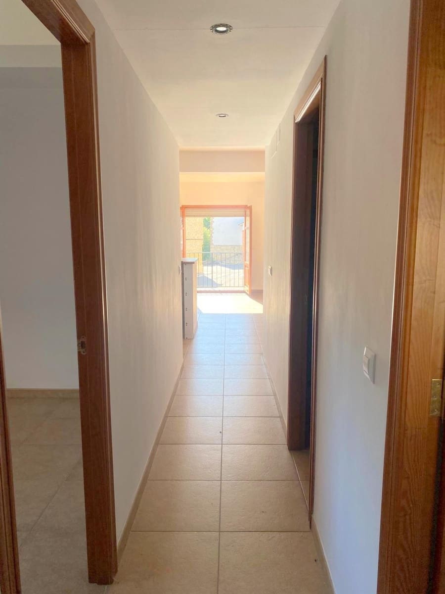 3 bedroom Flat for sale in Navalon - € 69,900 (Ref: 10067832)