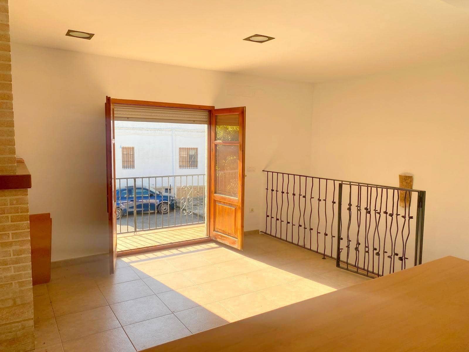 3 bedroom Flat for sale in Navalon - € 69,900 (Ref: 10067832)