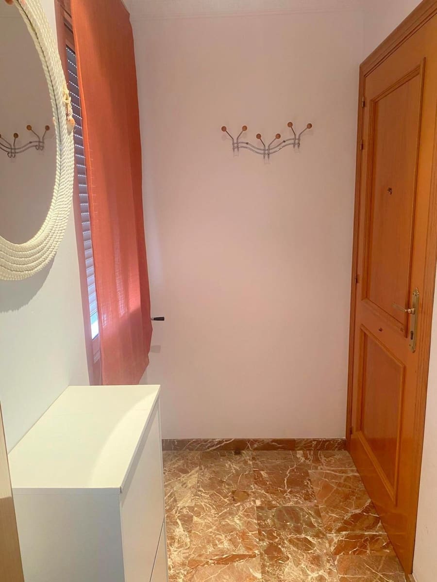Penthouse de 4 chambres à louer à Moixent - 500 € (Ref: 10089588)