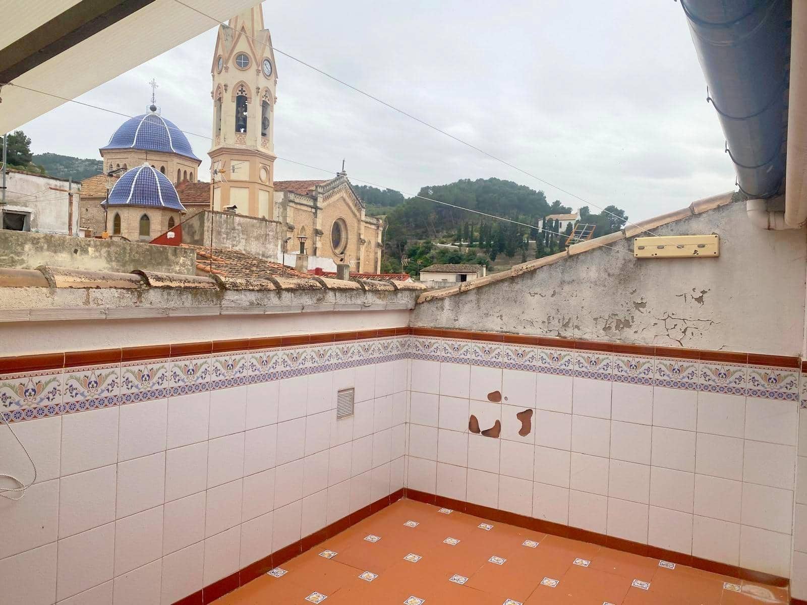 Penthouse de 4 chambres à louer à Moixent - 500 € (Ref: 10089588)