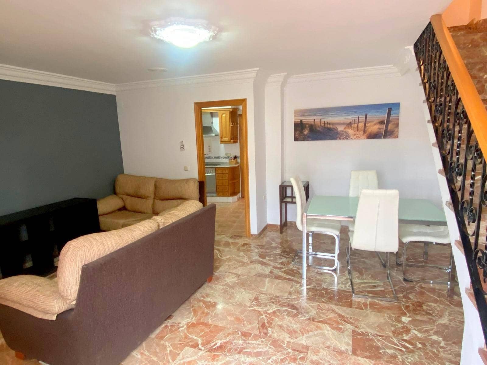 Penthouse de 4 chambres à louer à Moixent - 500 € (Ref: 10089588)