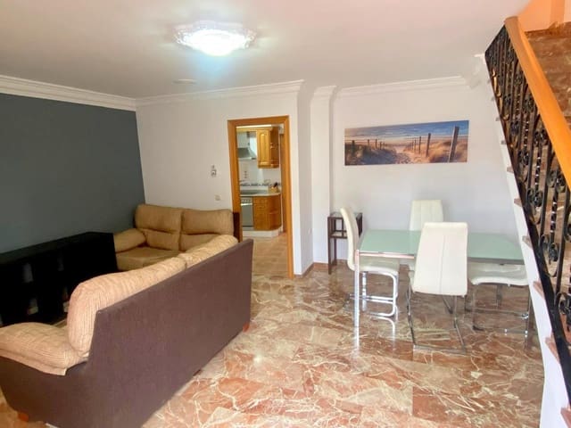 4 bedroom Penthouse for rent in Moixent - € 500 (Ref: 10089588)