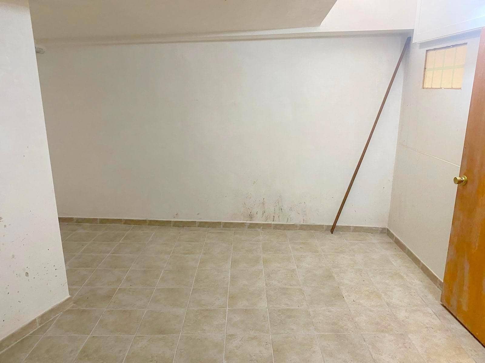 Commerciale da affittare in Moixent - 350 € (Rif: 1965641)