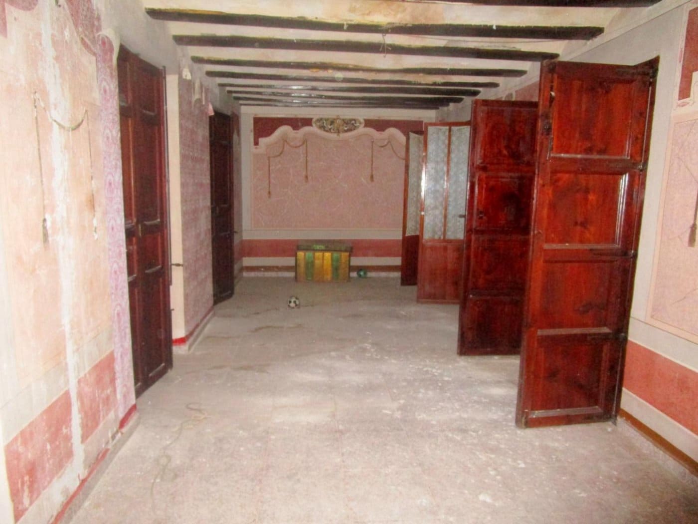 5 soveværelse Byhus til salg i Moixent - € 80.000 (Ref: 3139055)