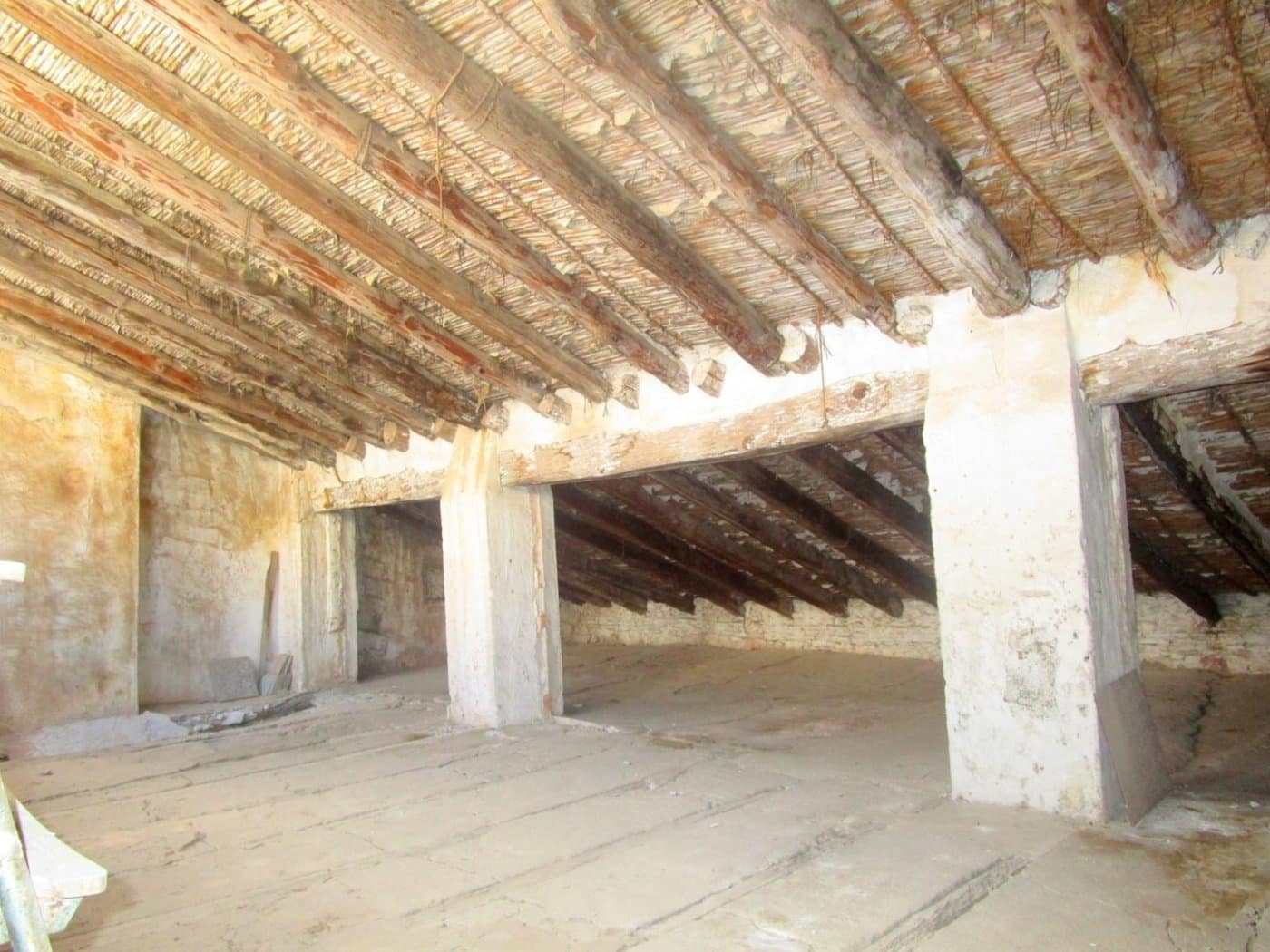 5 soveværelse Byhus til salg i Moixent - € 80.000 (Ref: 3139055)