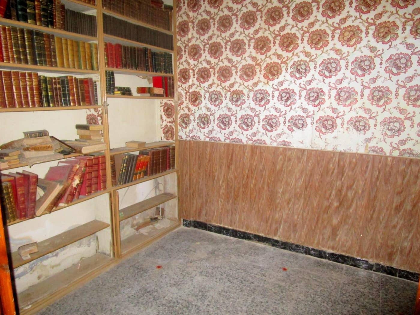 5 soveværelse Byhus til salg i Moixent - € 80.000 (Ref: 3139055)