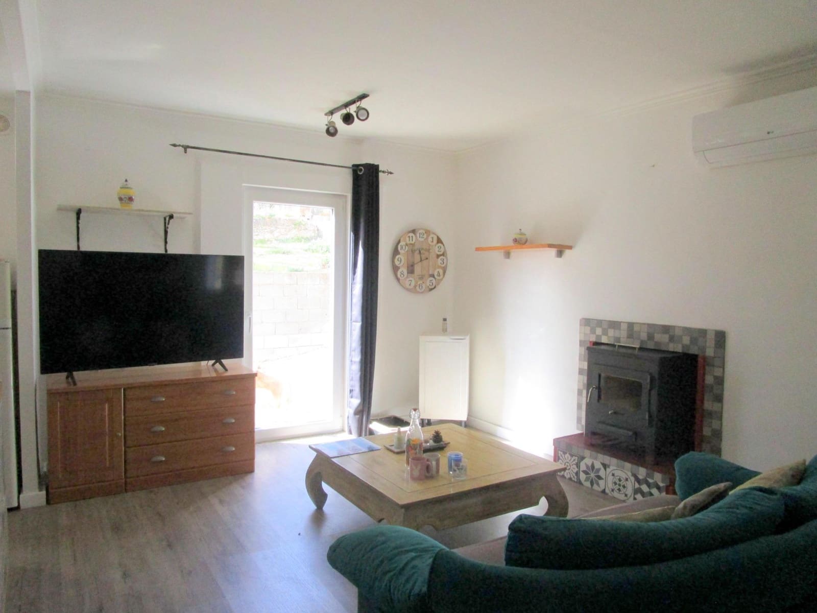 Chalet de 2 habitaciones en Moixent en venta con garaje - 100.000 € (Ref: 3139086)