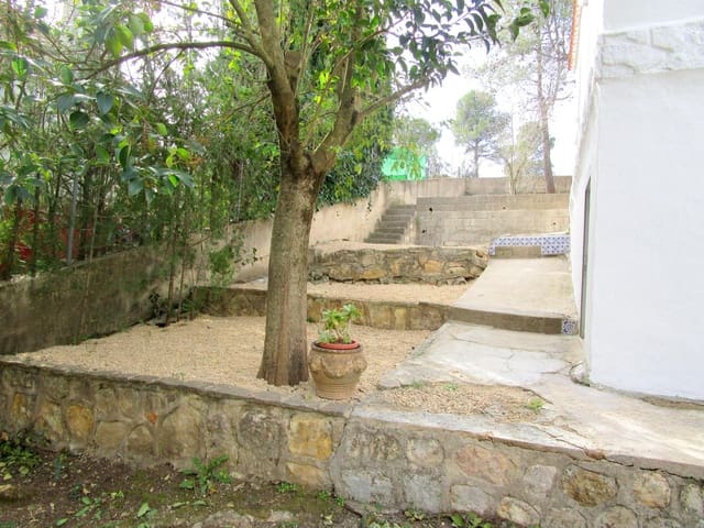 Chalet de 2 habitaciones en Moixent en venta con garaje - 100.000 € (Ref: 3139086)