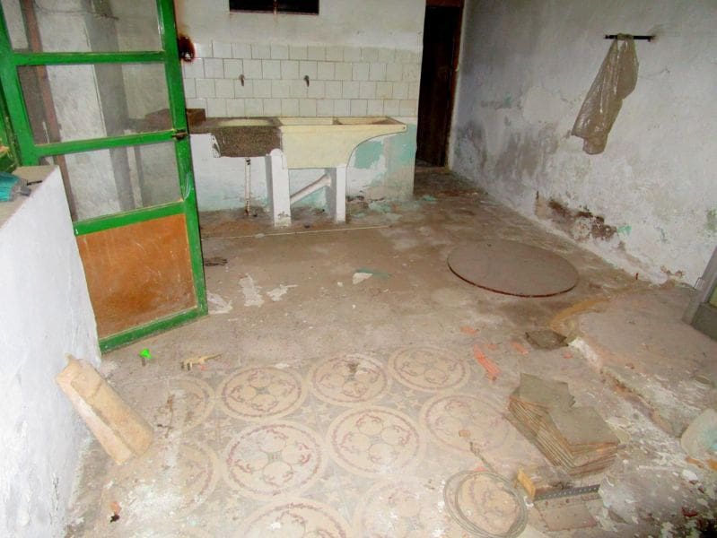 4 slaapkamer Huis te koop in Moixent - € 54.000 (Ref: 3298124)