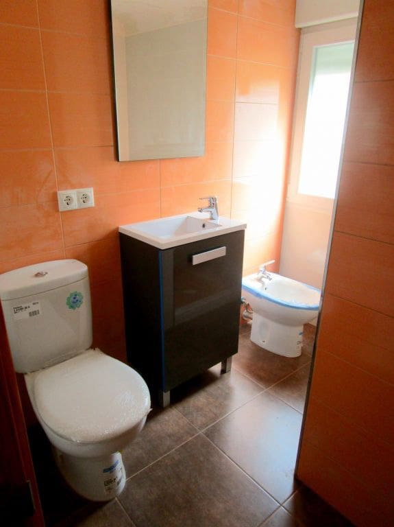 3 slaapkamer Flat te koop in La Font de la Figuera - € 60.000 (Ref: 3368300)