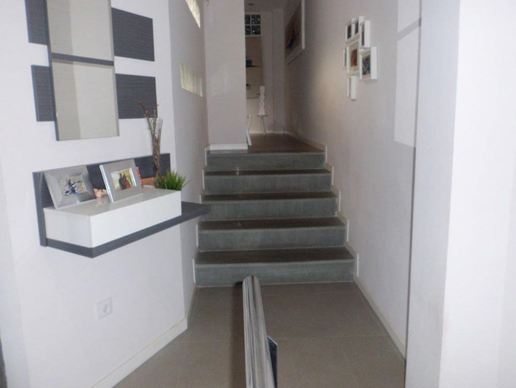 4 soveværelse Rækkehus til salg i L'Alcudia de Crespins - € 220.000 (Ref: 3521594)