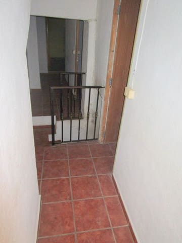 6 bedroom Townhouse for sale in Moixent - € 75,000 (Ref: 3562821)