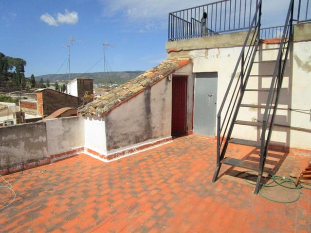 6 bedroom Townhouse for sale in Moixent - € 75,000 (Ref: 3562821)