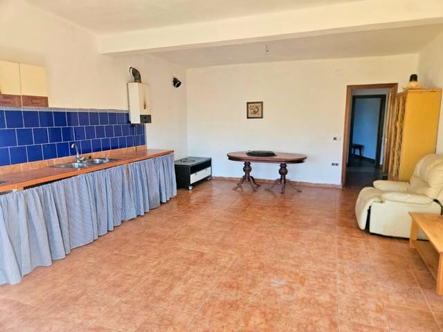 2 soveværelse Villa til salg i Montesa med swimmingpool - € 95.000 (Ref: 3588752)