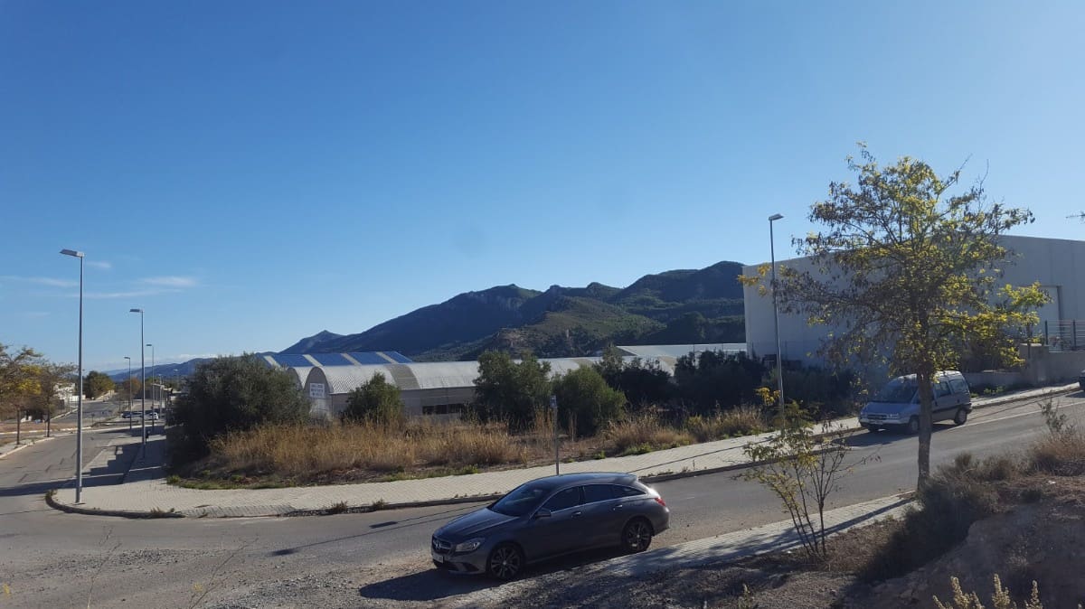 Grunde uden byggetilladelser til salg i Moixent - € 50.000 (Ref: 3662362)