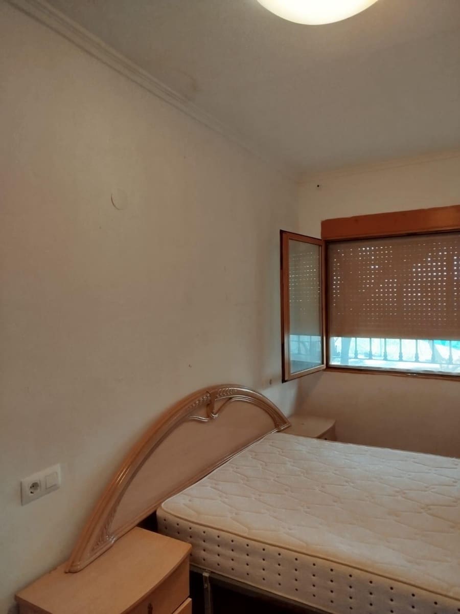 3 Zimmer Villa zu vermieten in Xativa mit Pool - 630 € (Ref: 4377339)
