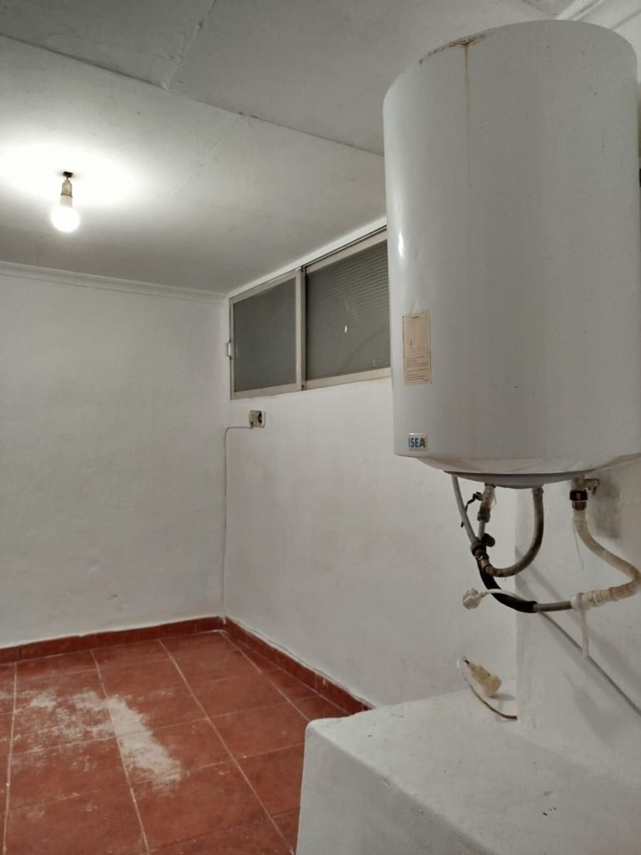 3 Zimmer Villa zu vermieten in Xativa mit Pool - 630 € (Ref: 4377339)