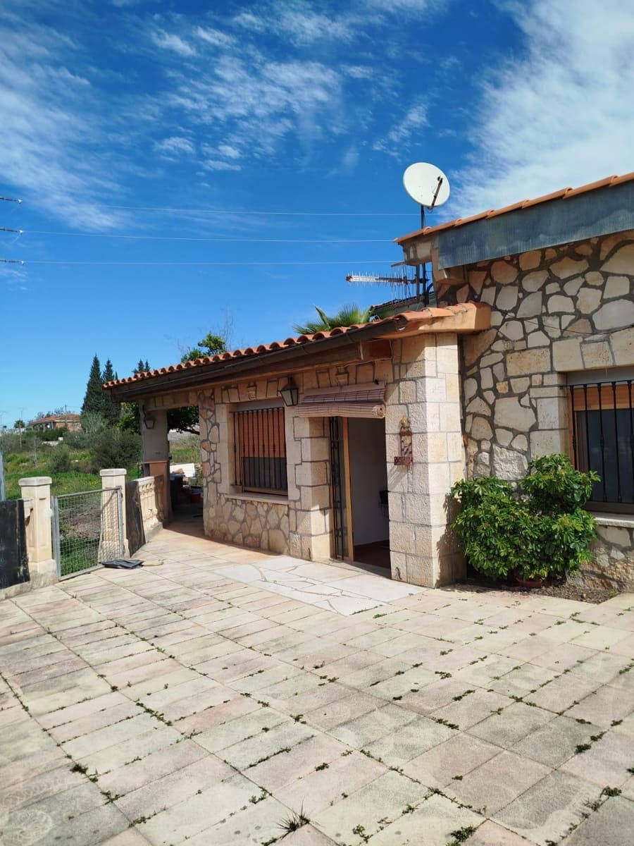 3 Zimmer Villa zu vermieten in Xativa mit Pool - 630 € (Ref: 4377339)