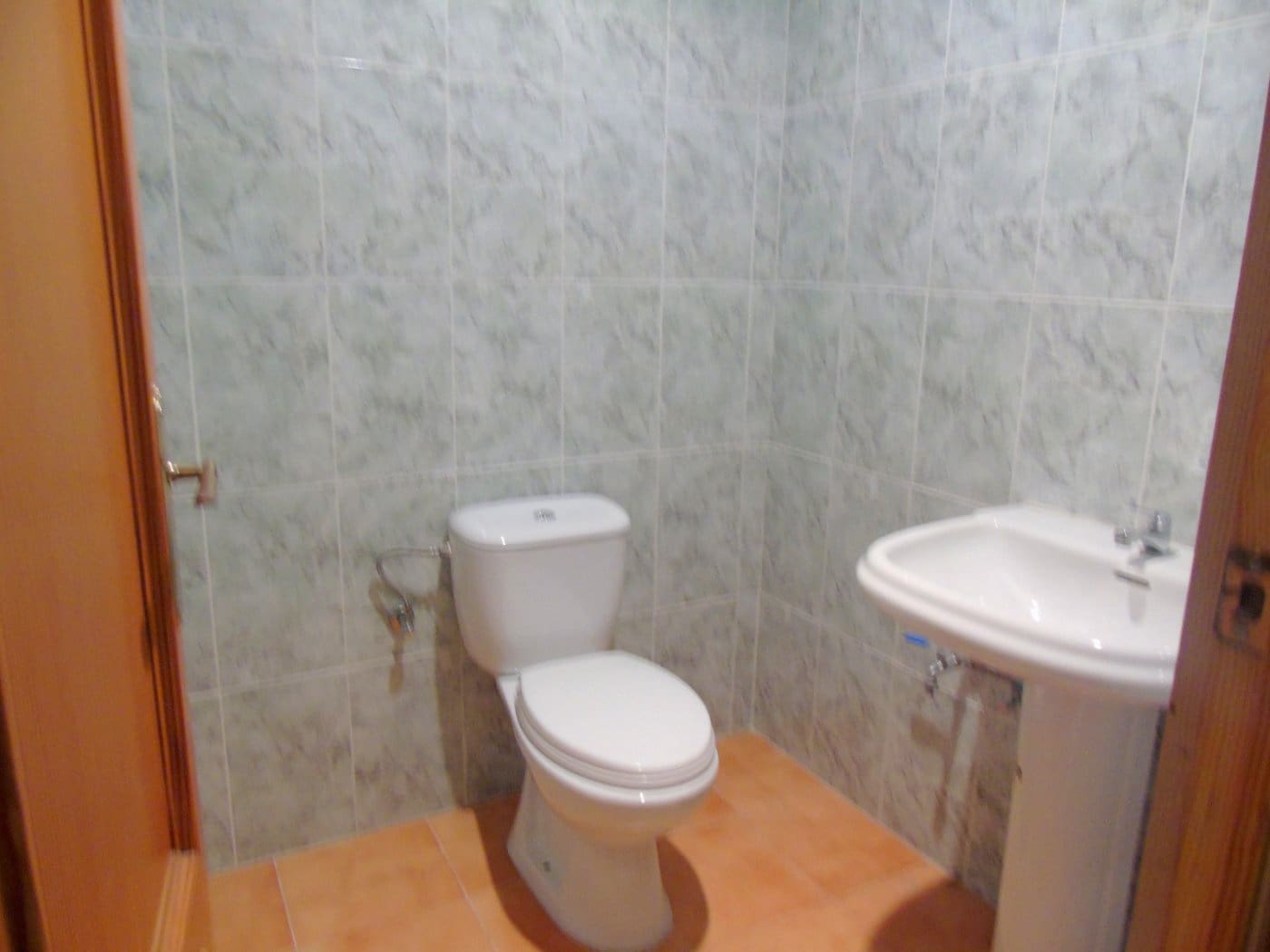 Commercial for rent in Xativa - € 300 (Ref: 4921987)