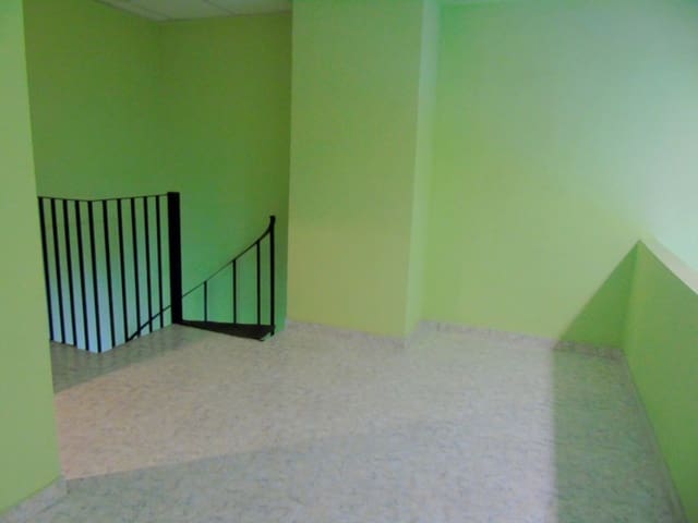 Erhverv til leje i Xàtiva - € 300 (Ref: 4921987)