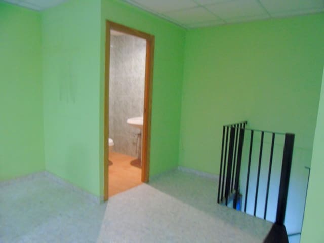 Erhverv til leje i Xàtiva - € 300 (Ref: 4921987)