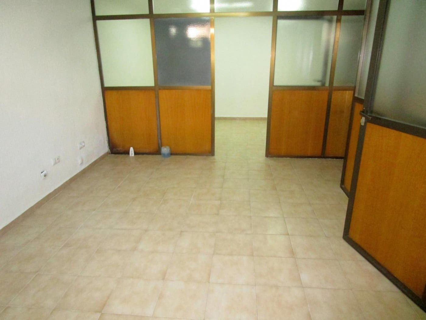 Commercial for rent in Moixent - € 300 (Ref: 6181794)