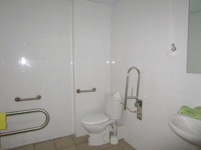 Erhverv til leje i Moixent - € 1.800 (Ref: 6181822)