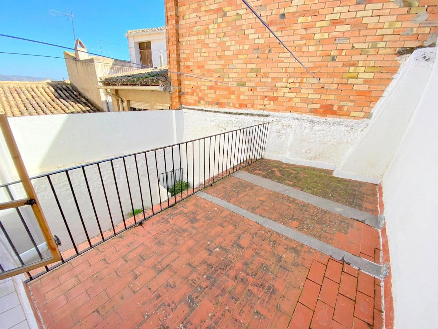 9 soveværelse Byhus til salg i La Font de la Figuera - € 69.000 (Ref: 6181828)