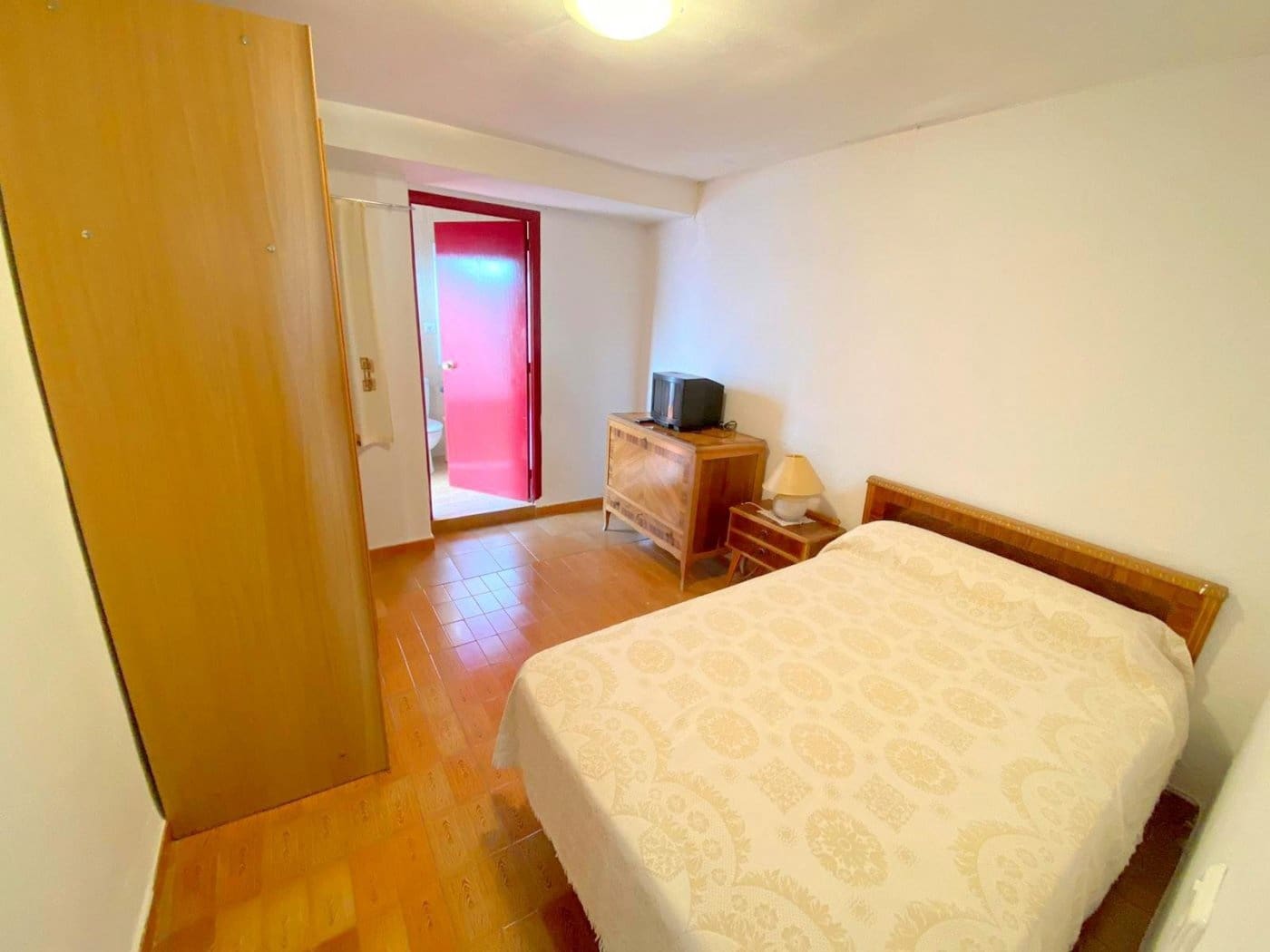 9 soveværelse Byhus til salg i La Font de la Figuera - € 69.000 (Ref: 6181828)