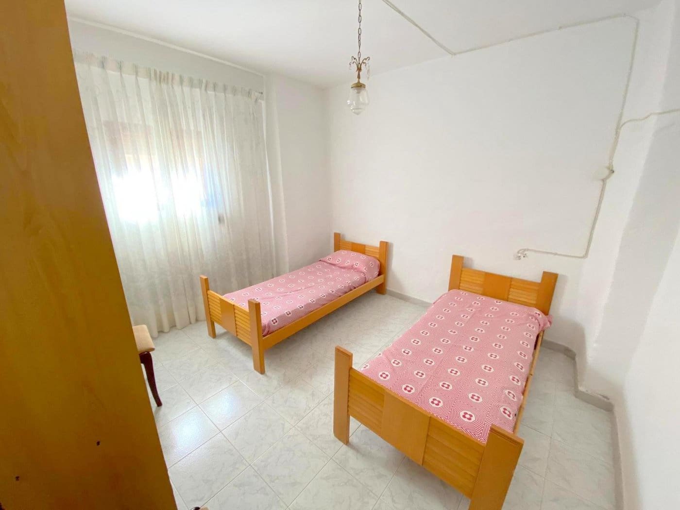 9 soveværelse Byhus til salg i La Font de la Figuera - € 69.000 (Ref: 6181828)