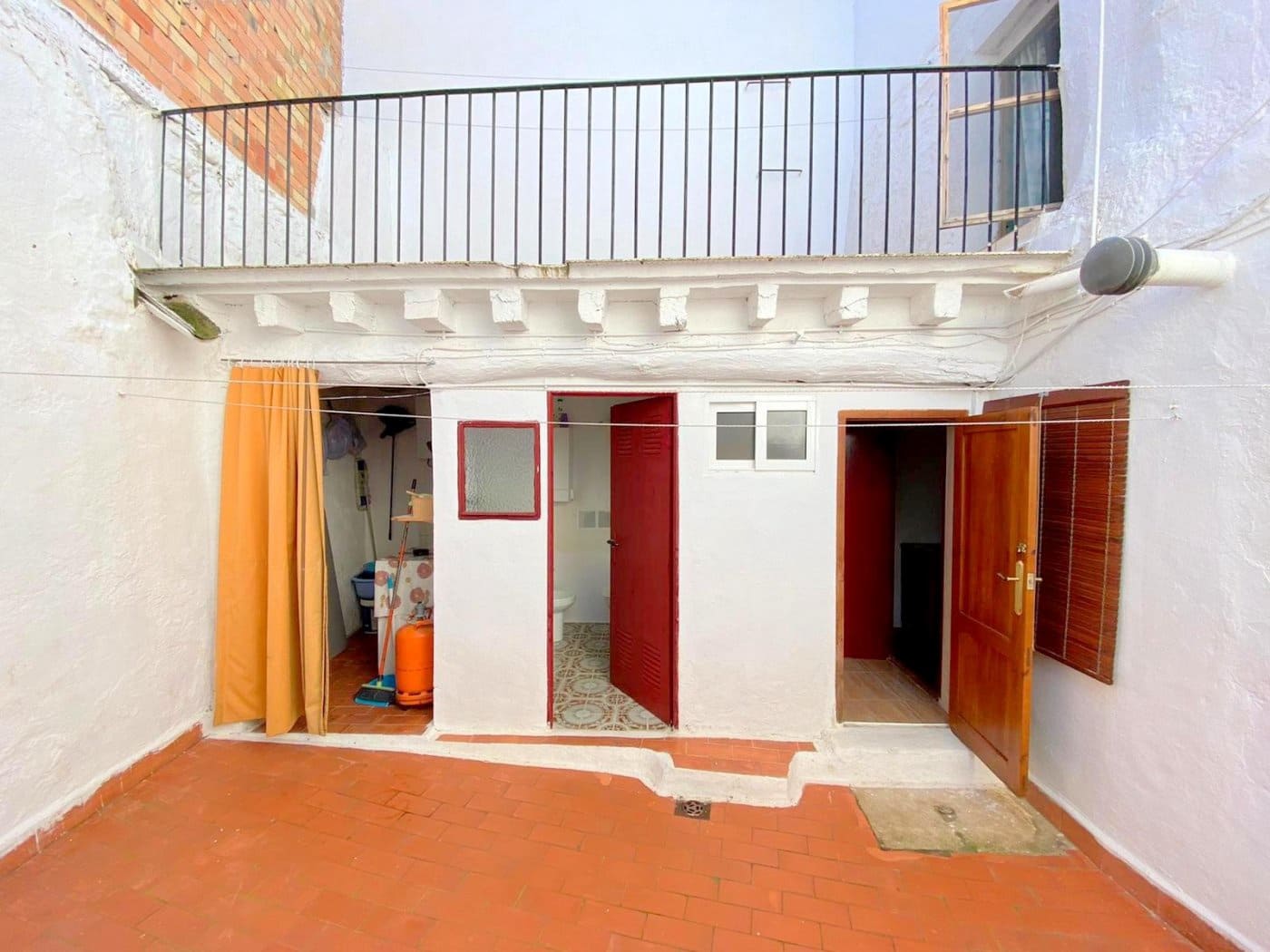 9 soveværelse Byhus til salg i La Font de la Figuera - € 69.000 (Ref: 6181828)