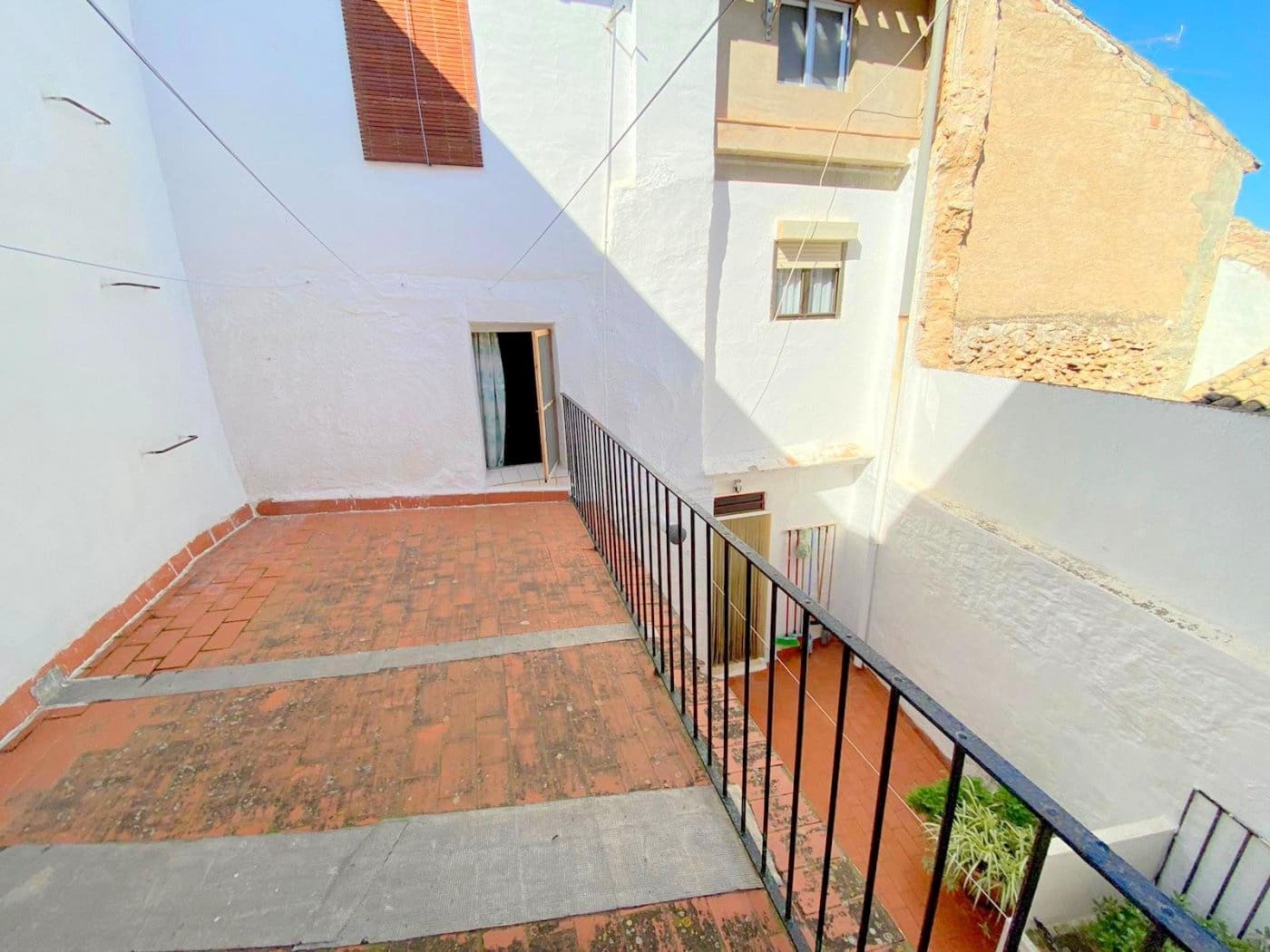 9 soveværelse Byhus til salg i La Font de la Figuera - € 69.000 (Ref: 6181828)