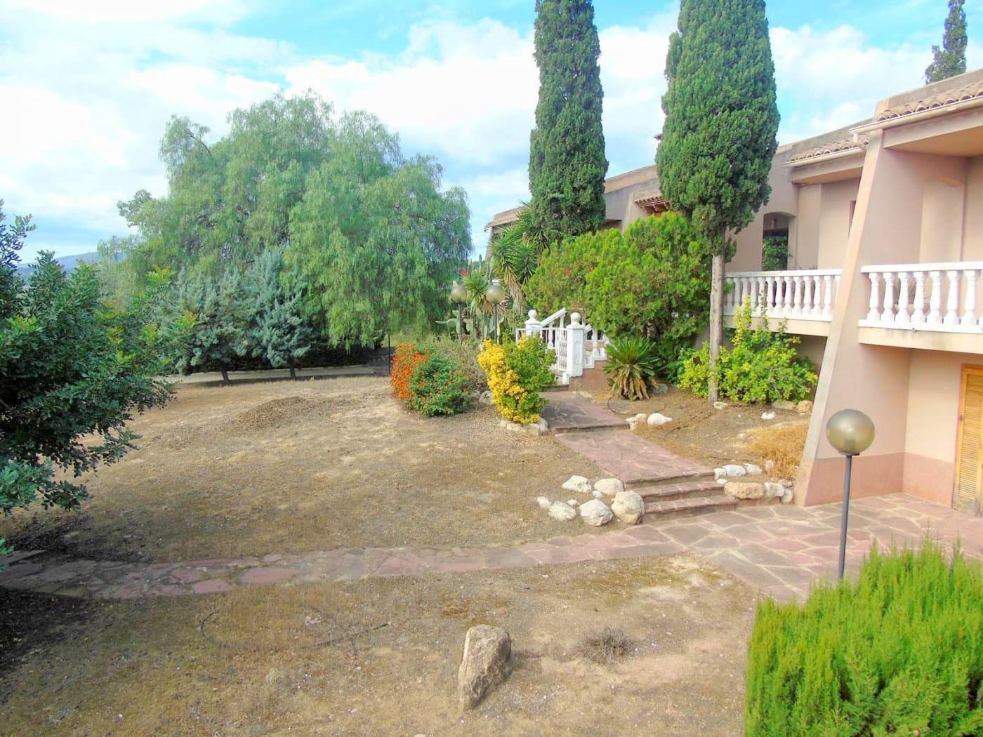 6 soveværelse Villa til salg i Llosa de Ranes med swimmingpool - € 450.000 (Ref: 6181836)