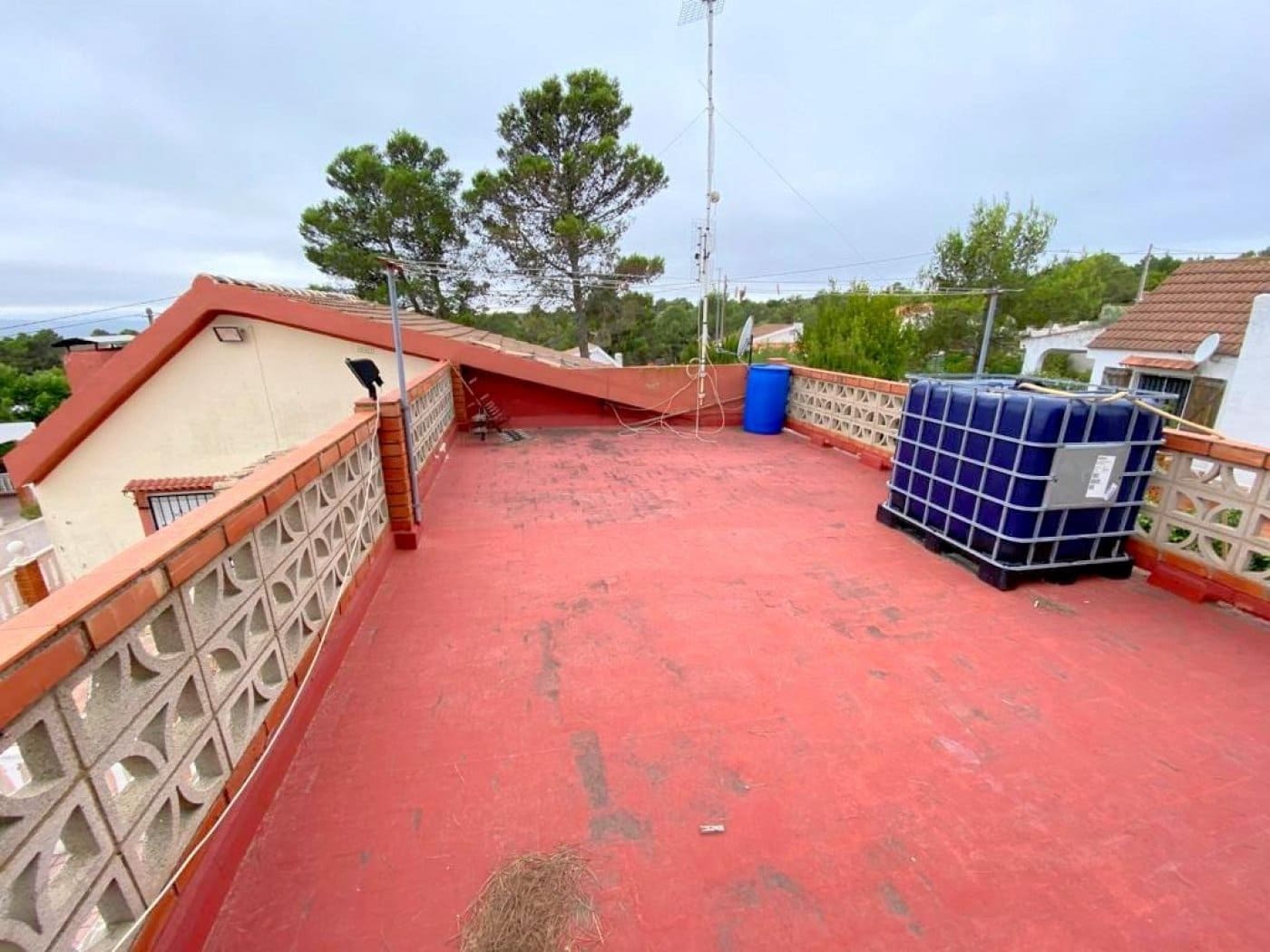 4 makuuhuone Huvila myytävänä paikassa Moixent mukana uima-altaan 
autotalli - 160 000 € (Ref: 6181855)