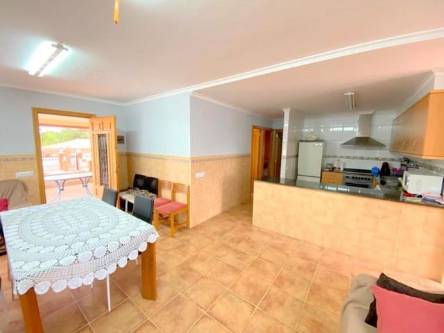 4 Zimmer Villa zu verkaufen in Moixent mit Pool Garage - 160.000 € (Ref: 6181855)