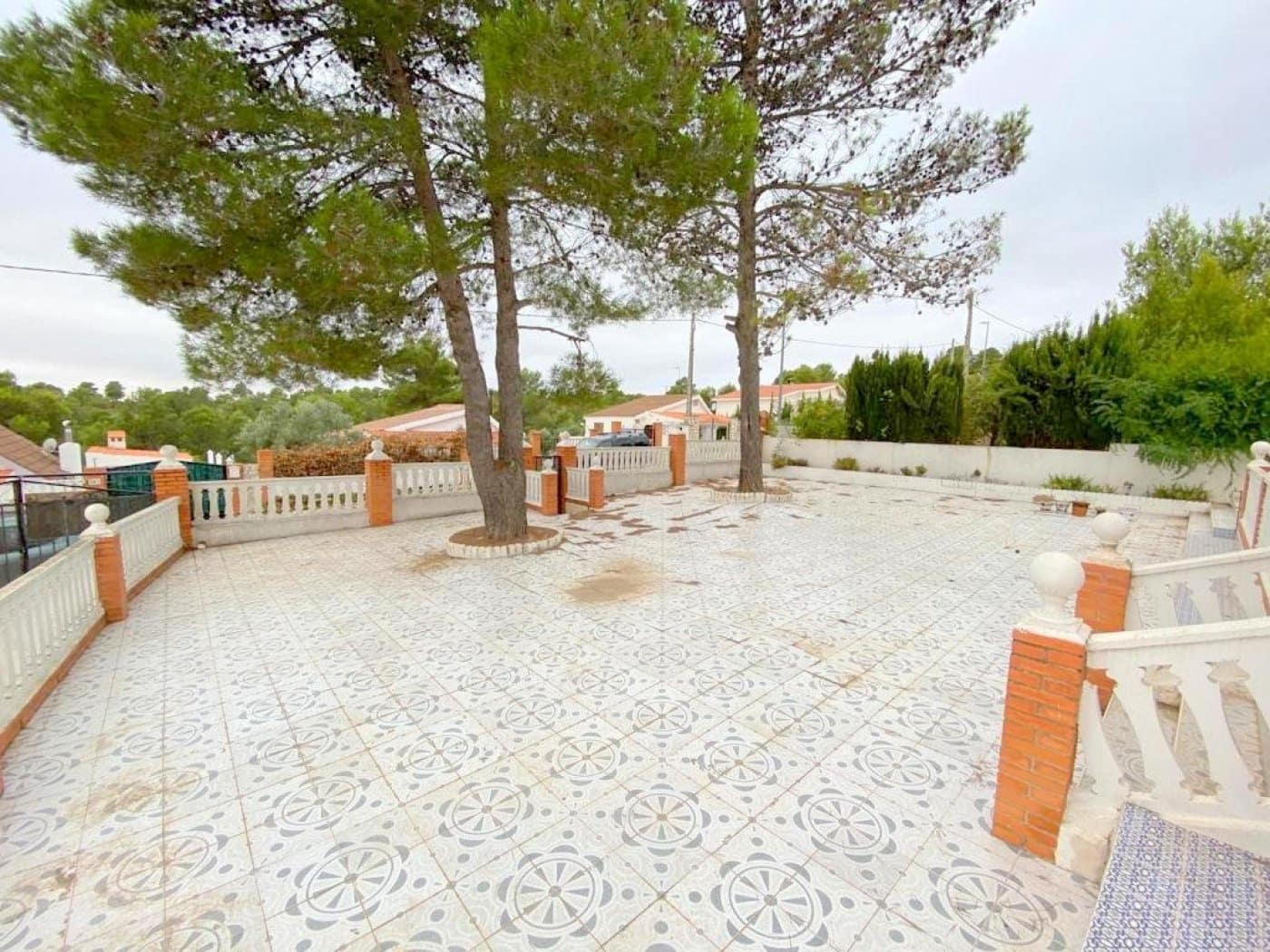 4 makuuhuone Huvila myytävänä paikassa Moixent mukana uima-altaan 
autotalli - 160 000 € (Ref: 6181855)