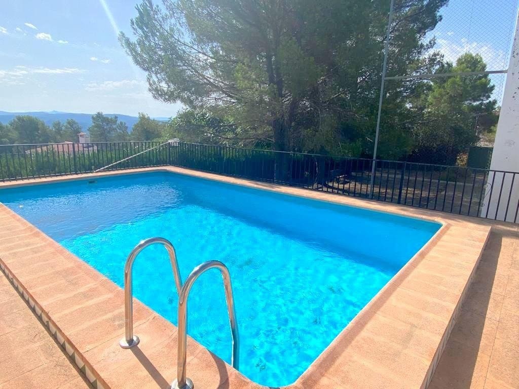 5 soveværelse Villa til salg i Moixent med swimmingpool - € 200.000 (Ref: 7184782)