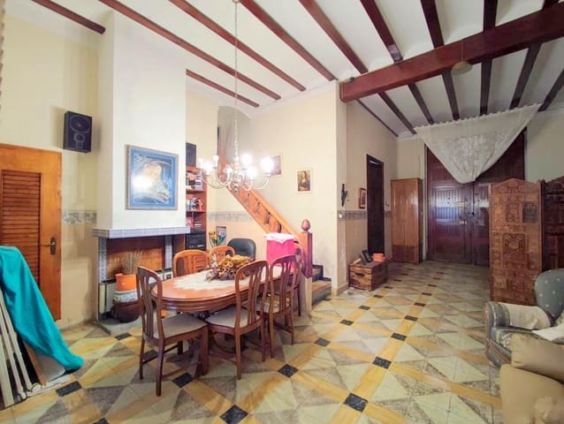 5 bedroom Townhouse for sale in La Pobla Llarga - € 127,000 (Ref: 7689649)