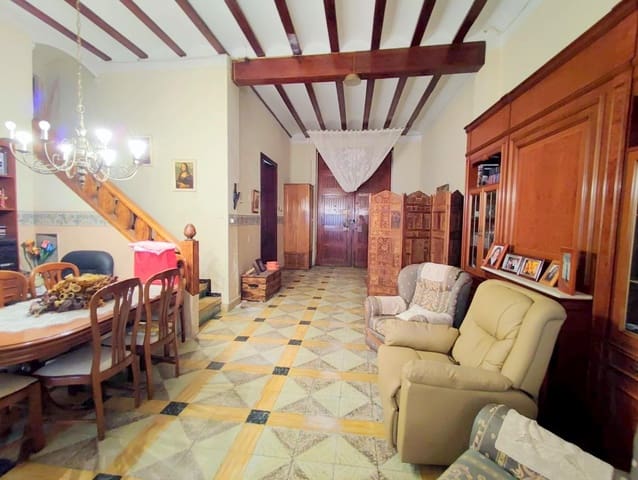 5 bedroom Townhouse for sale in La Pobla Llarga - € 127,000 (Ref: 7689649)