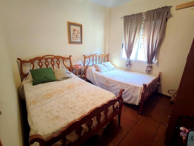 3 bedroom Villa for sale in Xàtiva with pool garage - € 300,000 (Ref: 8168943)