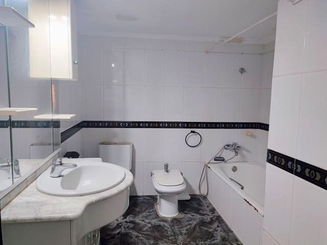 4 chambre Maison de Ville à vendre à Xàtiva avec garage - 98 000 € (Ref: 8531839)