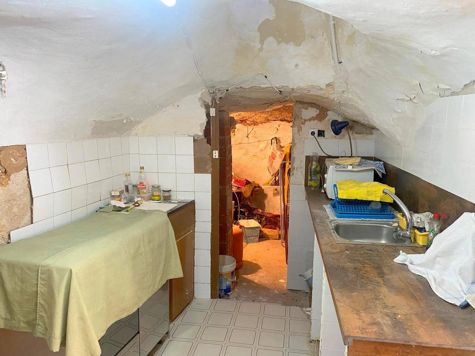 5 soveværelse Finca/Landehus til salg i La Font de la Figuera - € 180.000 (Ref: 8623552)